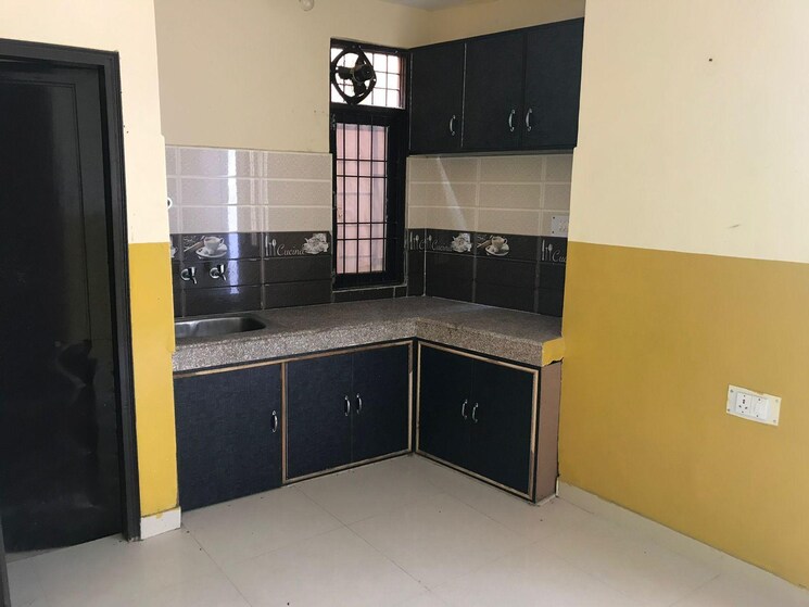 Kitchen, saket 1 RK 400 Sq.Ft. Builder Floor In Saket Delhi 9497674