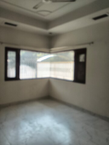 Room in 3 BHK Villa at Sector 56 – for Rent