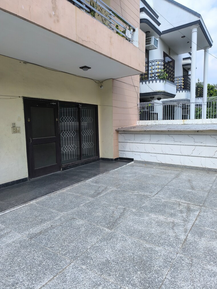 Exterior View, sector 56 3 Bedroom 3000 Sq.Ft. Villa In Sector 56 Noida 9497791