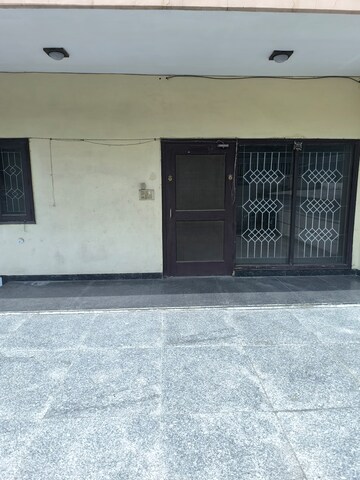 3 BHK Villa – Exterior View View at Sector 56 - for Rent