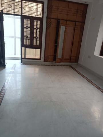 3 BHK Builder Floor For Rent in Surajmal Vihar