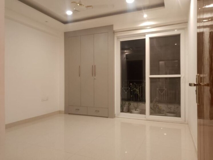 Room, samrat-chs-kurla-east 1 Bedroom 400 Sq.Ft. Apartment In Kurla East Mumbai 9497744