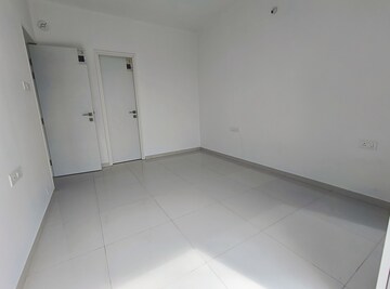 Room in 2 BHK Apartment at Godrej Boulevard, Manjari – for Rent