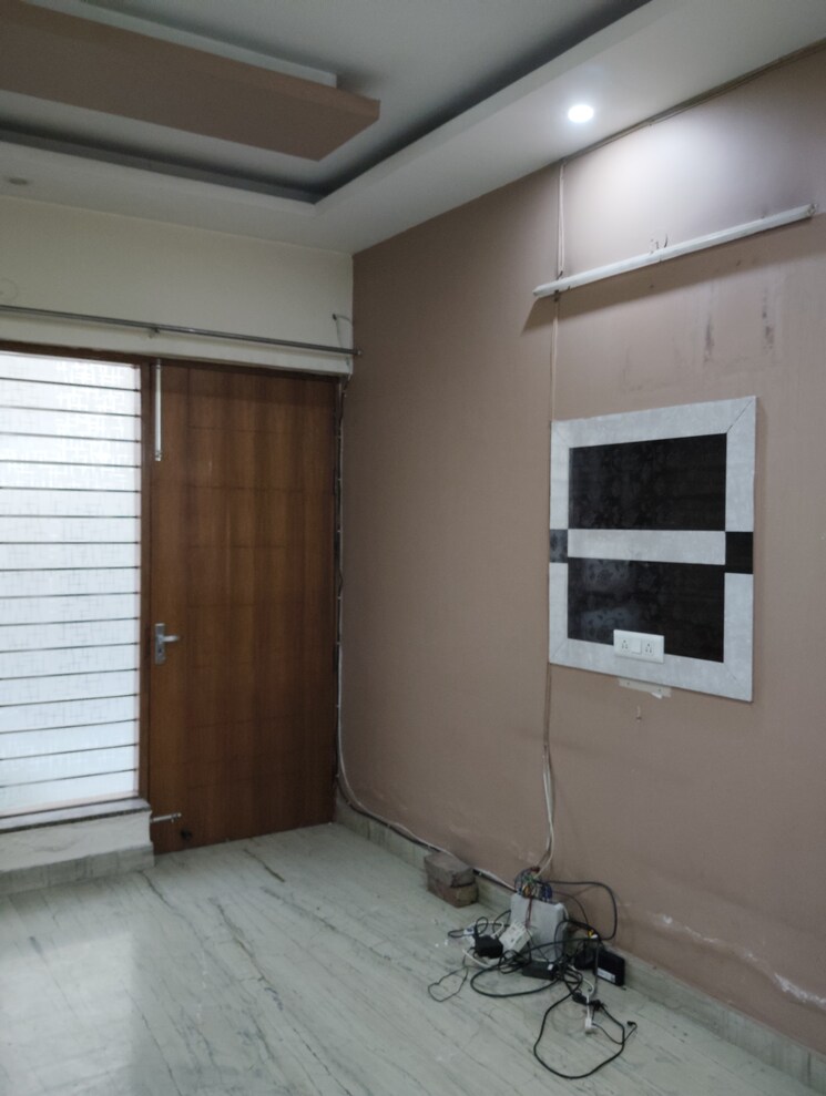 Bedroom, sector 16 3 Bedroom 2250 Sq.Ft. Builder Floor In Sector 16 Faridabad 9497916