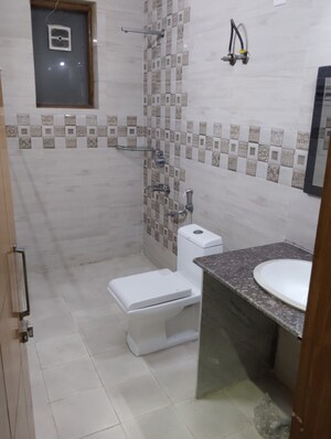 Bathroom in 3 BHK Builder Floor at Sector 16 – for Rent