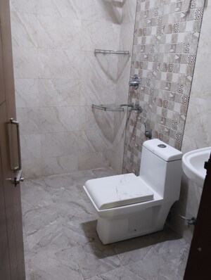 Bathroom in 3 BHK Builder Floor at Sector 16 – for Rent
