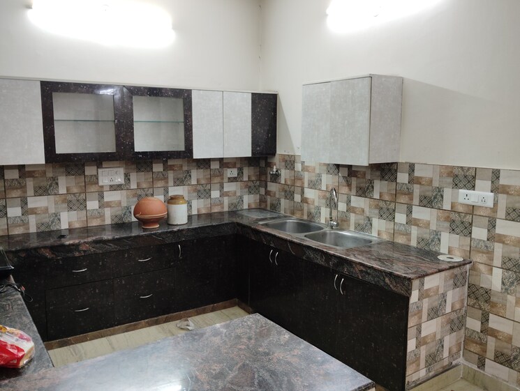 Kitchen, sector 16 3 Bedroom 2250 Sq.Ft. Builder Floor In Sector 16 Faridabad 9497916
