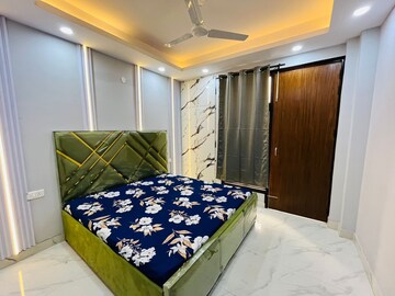 Bedroom in 2 BHK Builder Floor at Saket – for Rent