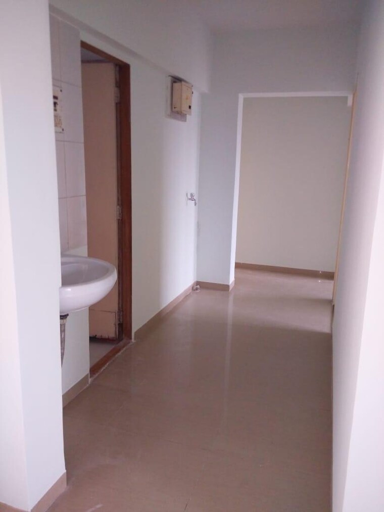 Room, baner 3 Bedroom 1350 Sq.Ft. Apartment In Baner Pune 9497919