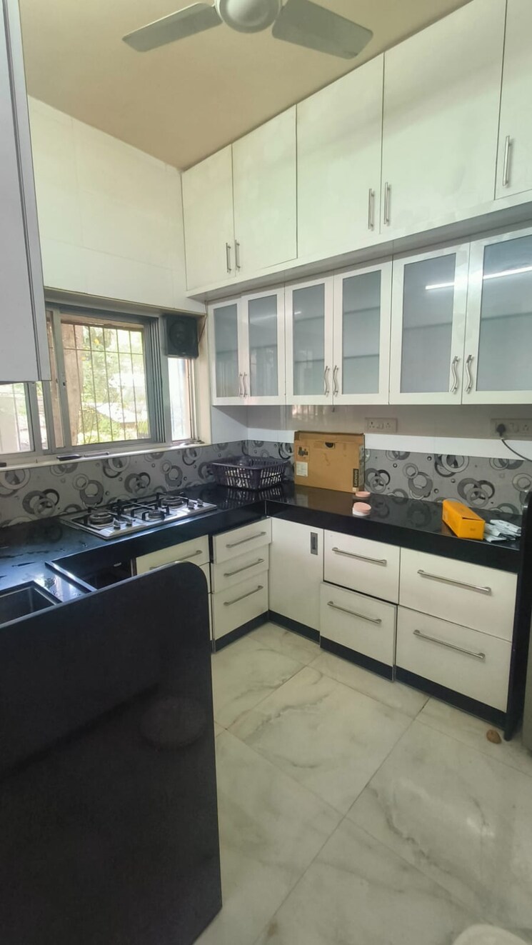 Kitchen, la-shanz-co-operative-housing-society-ltd 2 Bedroom 1200 Sq.Ft. Apartment In Boat Club Road Pune 9498068