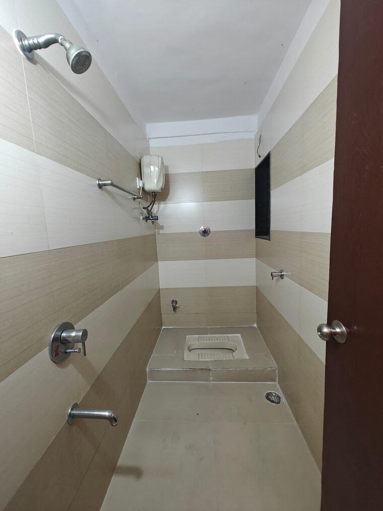 Bathroom, safal-park 2 Bedroom 1100 Sq.Ft. Apartment In Nerul Navi Mumbai 9498031