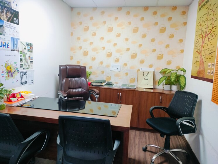 Team Area, sector 3 Commercial Office Space 416 Sq.Mt. In Sector 3 Noida 9498100