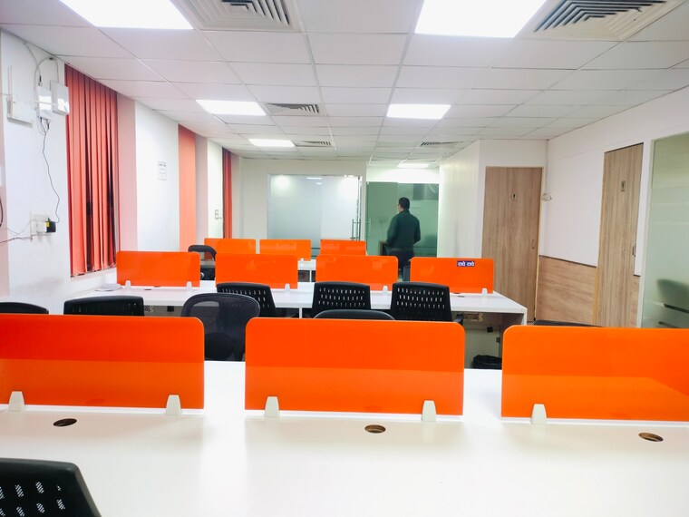 Team Area, sector 3 Commercial Office Space 416 Sq.Mt. In Sector 3 Noida 9498100