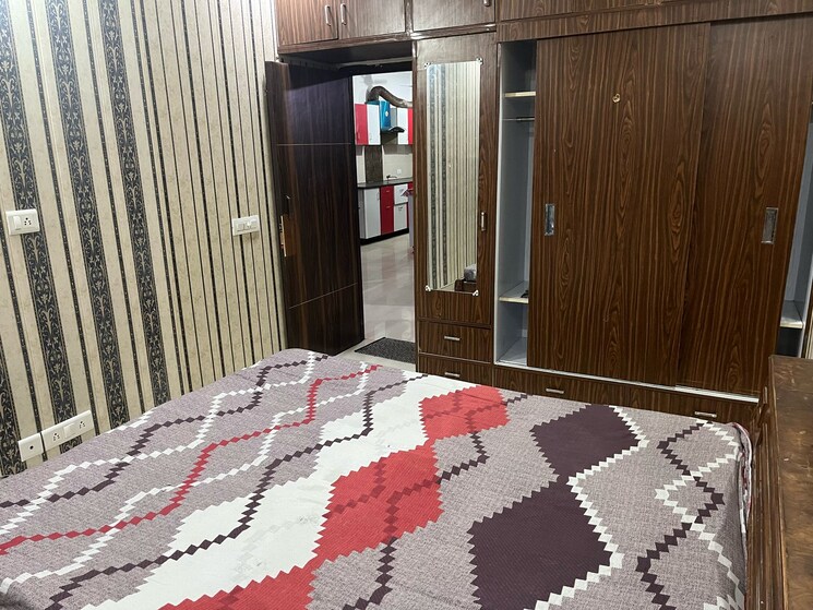 Bedroom, devbhoomi-elite-homez 3 Bedroom 1850 Sq.Ft. Apartment In Patiala Road Zirakpur 9498076