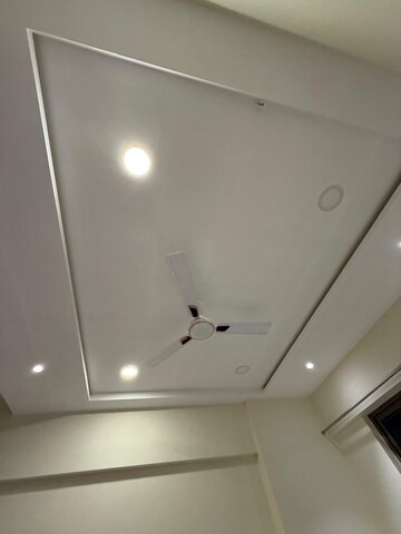 Living Room in 2 BHK Apartment at Malad West – for Rent