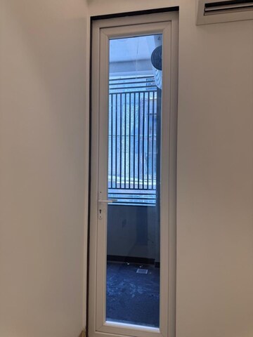 Building Lobby in 1 BHK Builder Floor at Sector 40 – for Rent