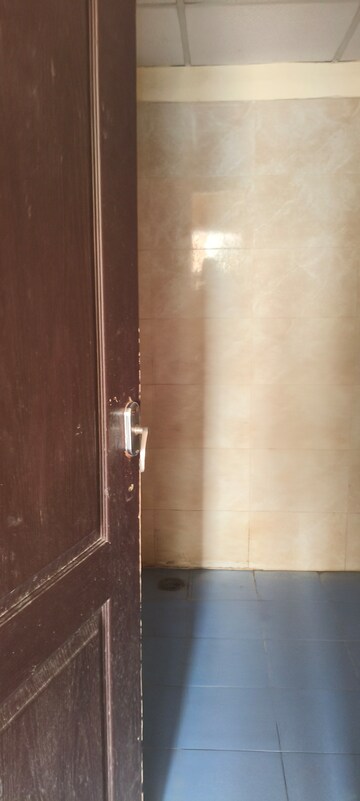 Bathroom in 3.5 BHK Apartment at Aims Golf City, Sector 75 – for Rent