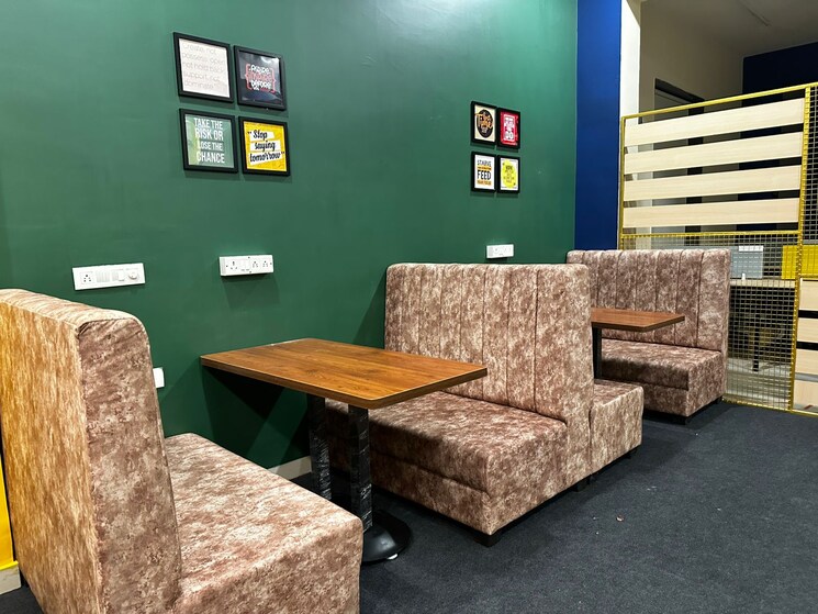 Living Room, shyam nagar Commercial Office Space 5000 Sq.Ft. In Shyam Nagar Jaipur 9498193