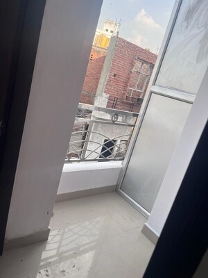 Balcony in 2 BHK Builder Floor at Chinhat – for Rent