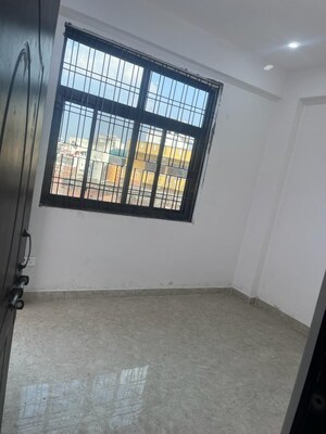 Room in 2 BHK Builder Floor at Chinhat – for Rent