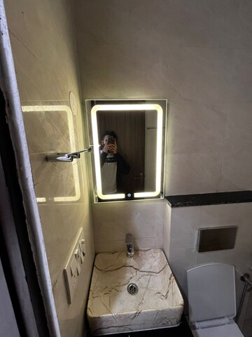 Bathroom in 1.5 BHK Builder Floor at Lajpat Nagar I – for Rent