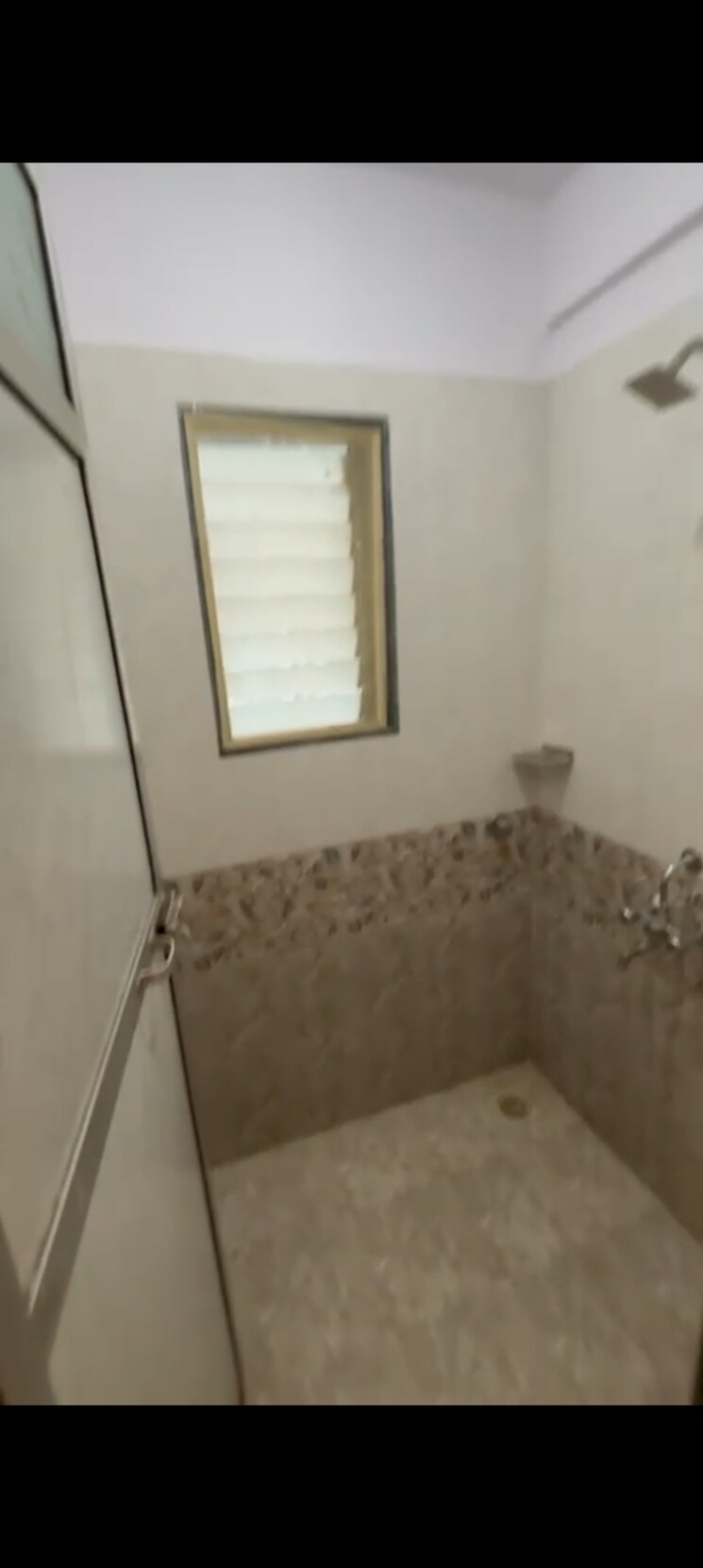 Bathroom, adarsh-chs-vasant-vihar 2 Bedroom 650 Sq.Ft. Apartment In Vasant Vihar Thane 9498226