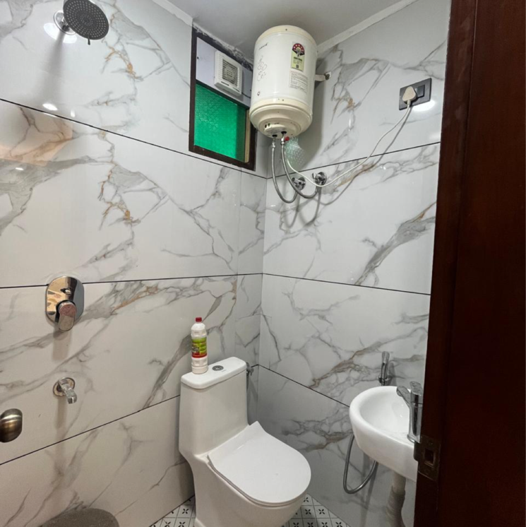 Bathroom, malviya nagar 1 Bedroom 400 Sq.Ft. Builder Floor In Malviya Nagar Delhi 9498241