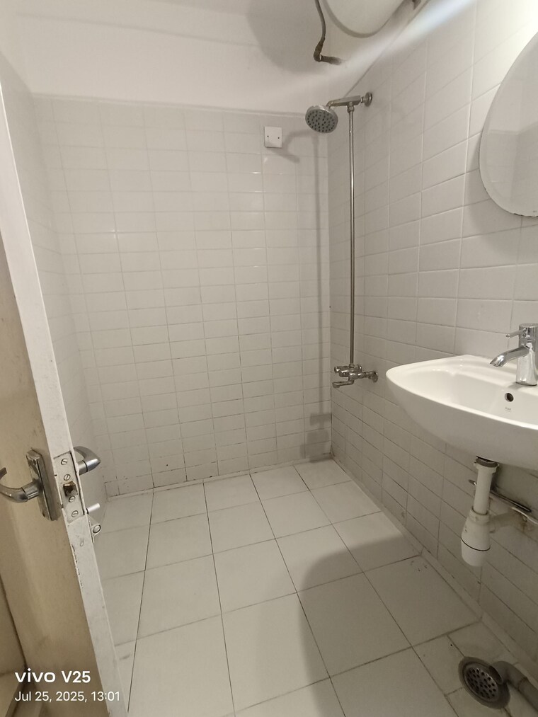 Bathroom, madhusudan-park 2 Bedroom 1200 Sq.Ft. Apartment In Koregaon Park Pune 9498305