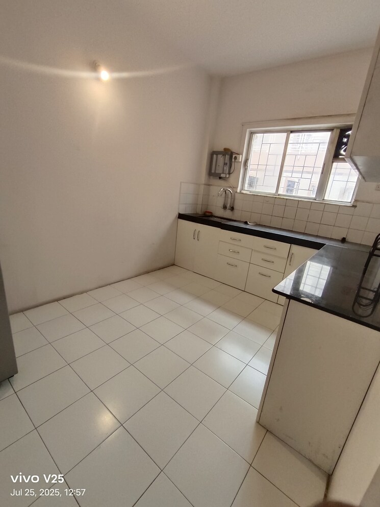 Bathroom, madhusudan-park 2 Bedroom 1200 Sq.Ft. Apartment In Koregaon Park Pune 9498305