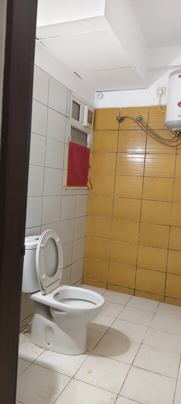 Bathroom in 2 BHK Apartment at GR Maithri, Cambridge Layout – for Rent