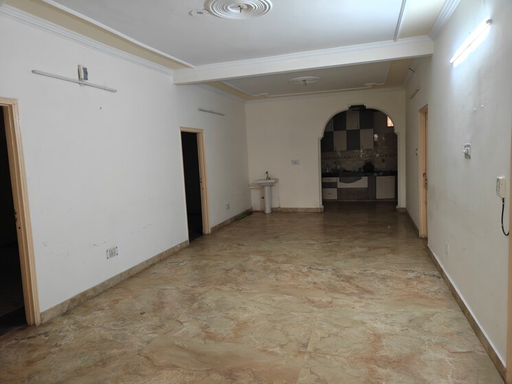 undefined, gujranwala town 4 Bedroom 2700 Sq.Ft. Builder Floor In Gujranwala Town Delhi 9498314