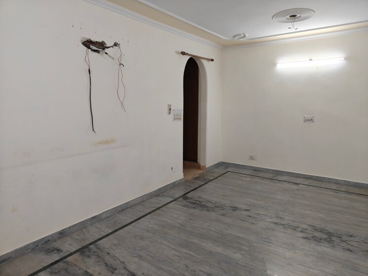 Master Bedroom, gujranwala town 4 Bedroom 2700 Sq.Ft. Builder Floor In Gujranwala Town Delhi 9498314