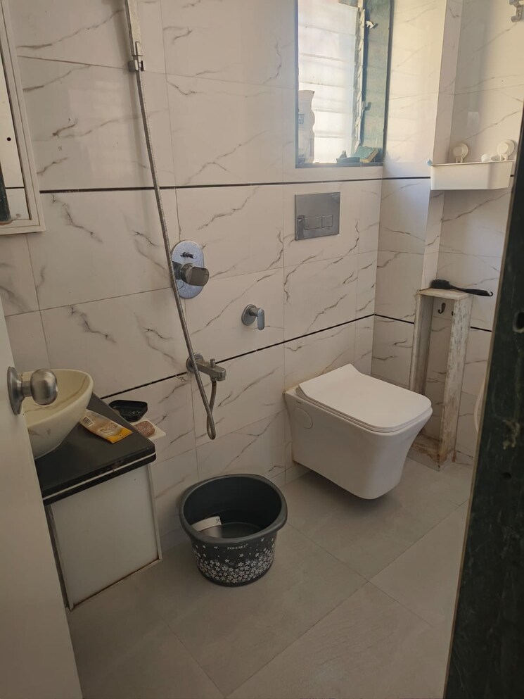 Bathroom, nisarg-chs-seawoods 1 Bedroom 550 Sq.Ft. Apartment In Seawoods Navi Mumbai 9498306