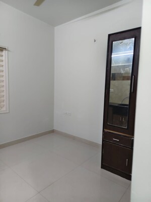 Room in 1 RK Apartment at Halasuru – for Rent