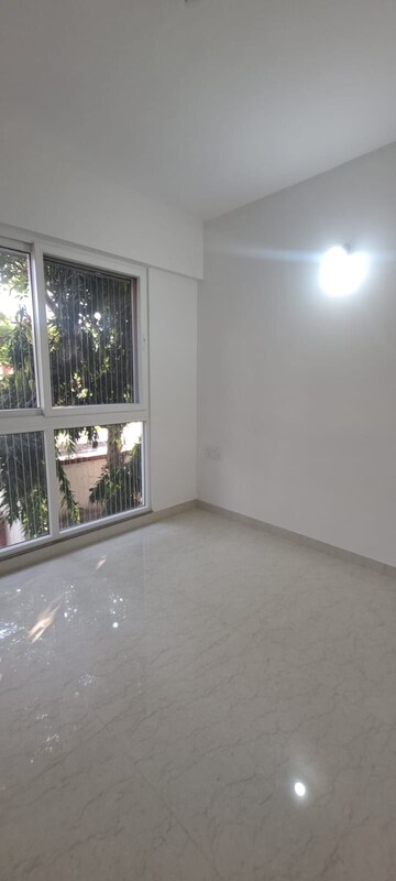 Room in 3 BHK Apartment at Nirman Adi, Kalyani Nagar – for Rent