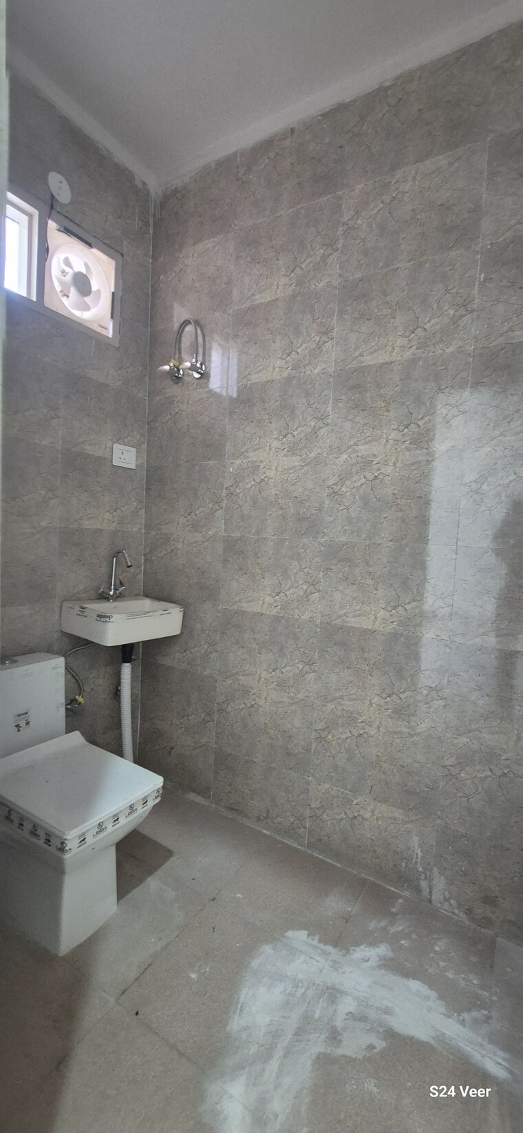 Bathroom, palm-residency-chhatarpur 1 Bedroom 550 Sq.Ft. Apartment In Chattarpur Delhi 9498420