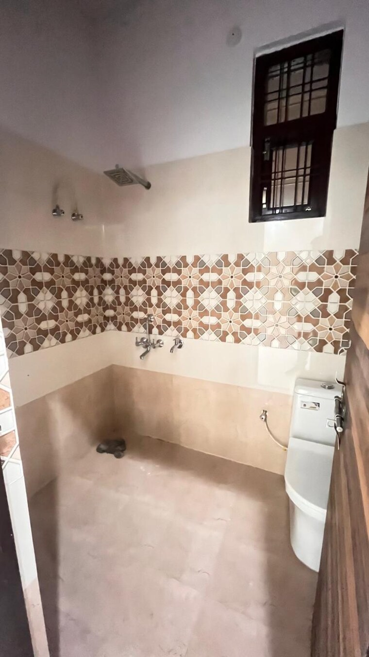 Bathroom, jankipuram 2 Bedroom 1200 Sq.Ft. Independent House In Jankipuram Lucknow 9498426