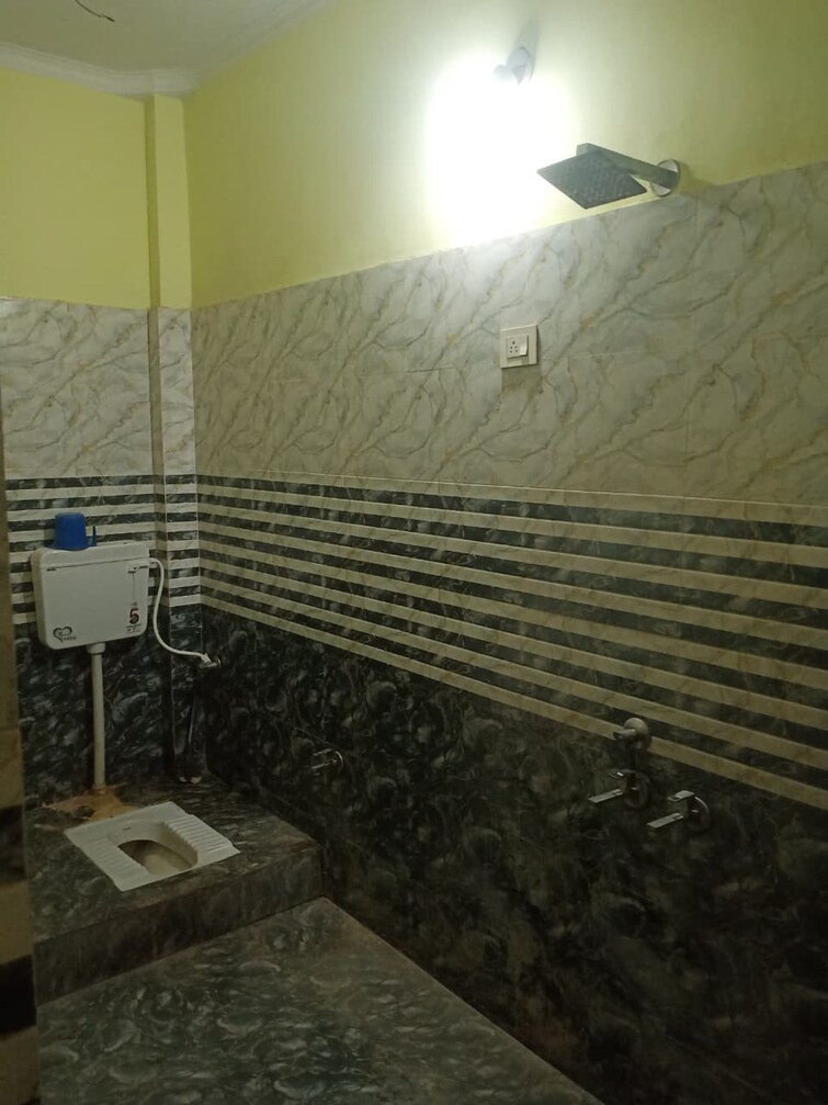 Bathroom, indira nagar 2 Bedroom 1000 Sq.Ft. Independent House In Indira Nagar Lucknow 9498428