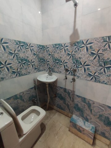 Master Bedroom in 1 BHK Apartment at Palm Residency Chhatarpur, Chattarpur – for Rent