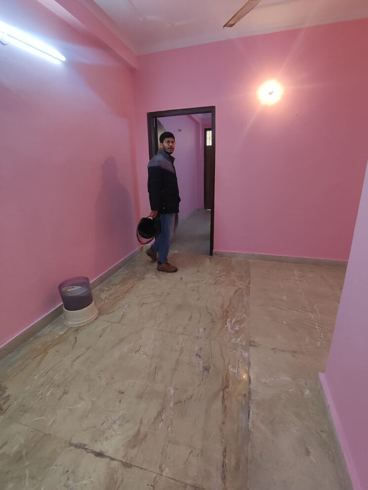 Room, palm-residency-chhatarpur 1 Bedroom 450 Sq.Ft. Apartment In Chattarpur Delhi 9498452