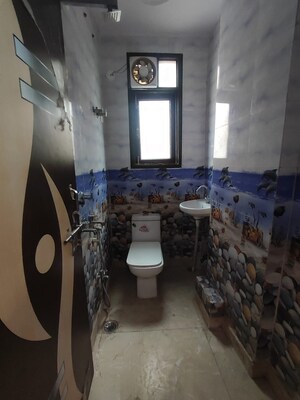 Bathroom in 1 BHK Apartment at Palm Residency Chhatarpur, Chattarpur – for Rent