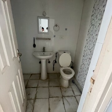 Bathroom in 2 BHK Apartment at Supertech Cape Town, Sector 74 – for Rent