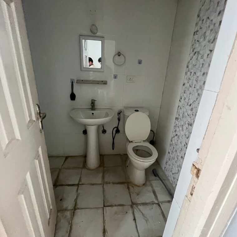 Bathroom, supertech-cape-town 2 Bedroom 930 Sq.Ft. Apartment In Sector 74 Noida 9498451