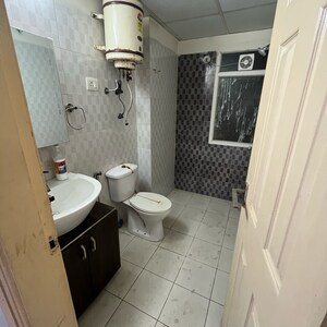 Bathroom in 2.5 BHK Apartment at Express Zenith, Sector 77 – for Rent