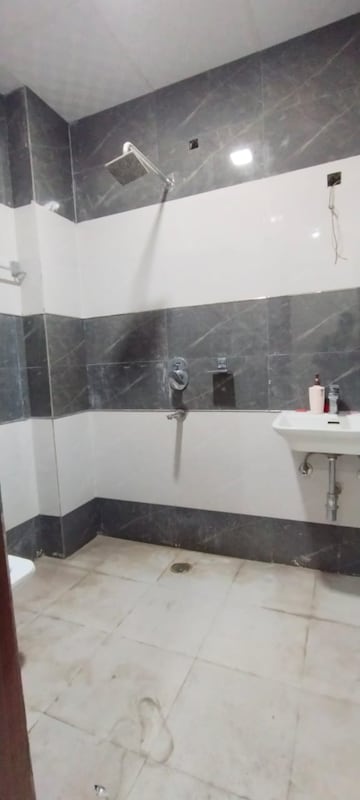 Attached Bathroom in 2 BHK Builder Floor at Sector 15 – for Rent