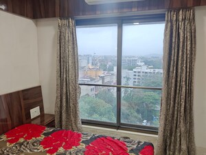 Bedroom in 2 BHK Apartment at Vile Parle West – for Rent