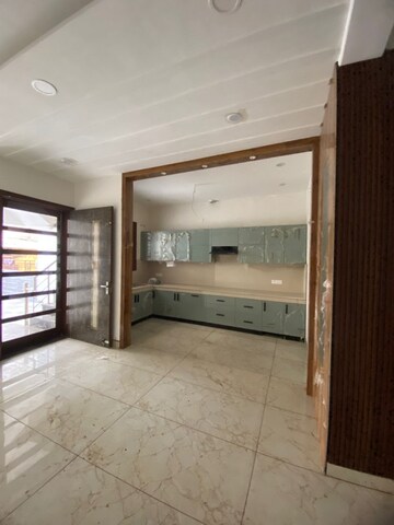 Room in 3 BHK Independent House at Patiala Road – for Sale