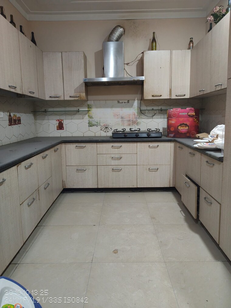 Kitchen, sector 14 3 Bedroom 1800 Sq.Ft. Builder Floor In Sector 14 Gurgaon 9498575