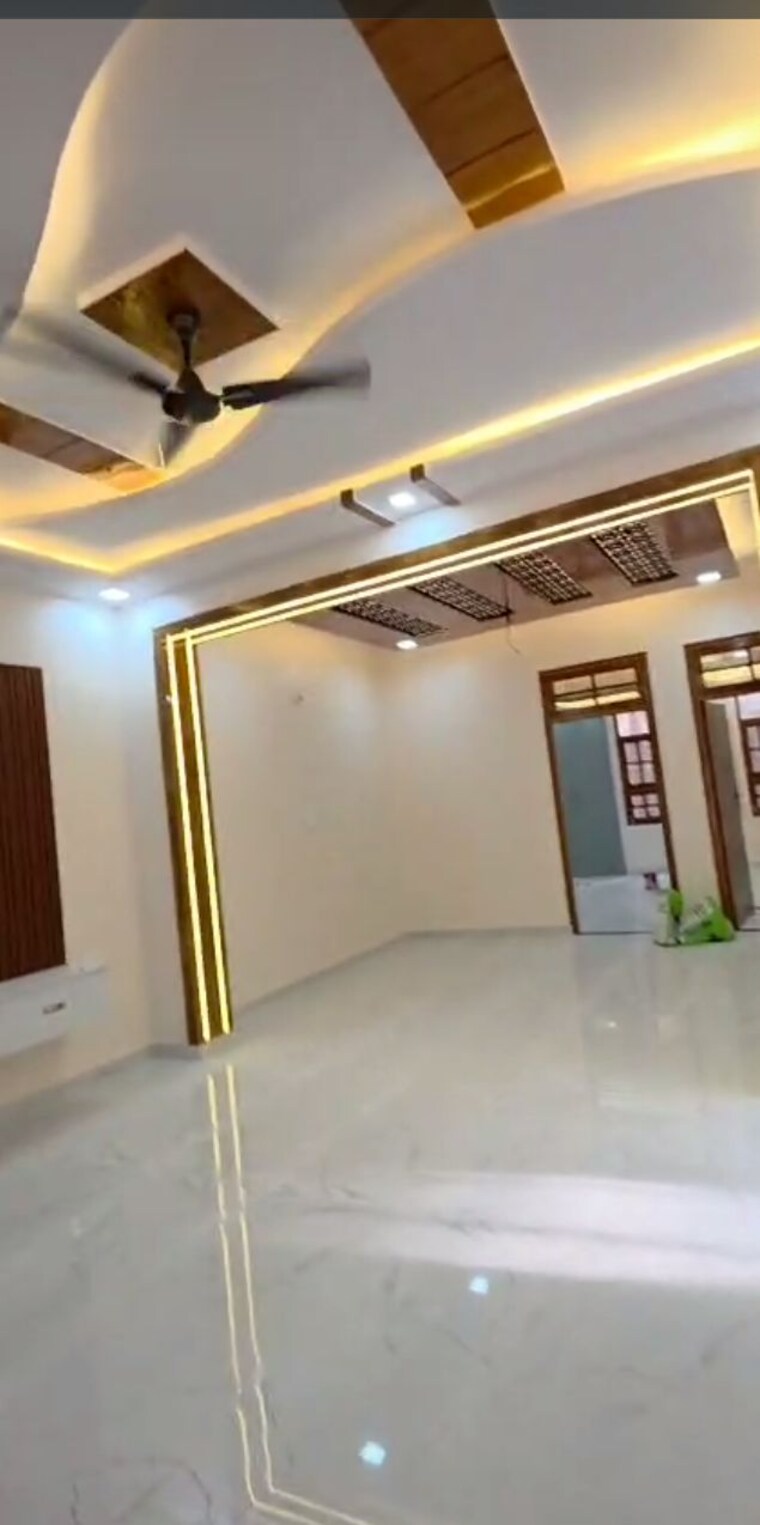 Room, jankipuram 4 Bedroom 1500 Sq.Ft. Independent House In Jankipuram Lucknow 9498660