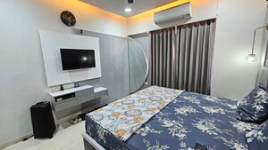 Bedroom in 3 BHK Penthouse at Chandkheda – for Rent